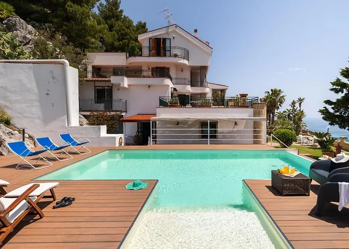 Villa Vista Mare Con Piscina Privata A Mondello