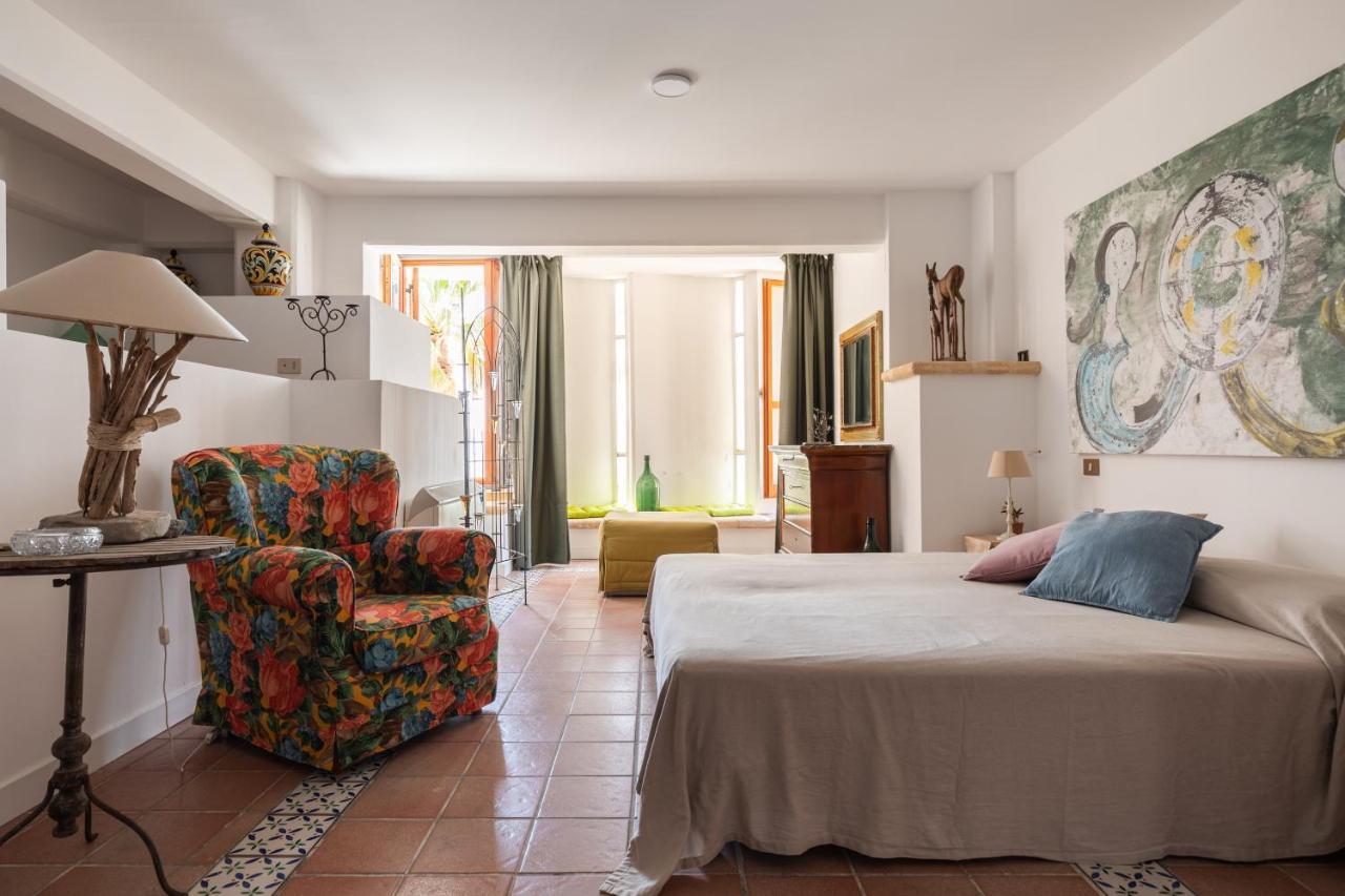 Vista Mare Con Piscina Privata A Mondello Palermo