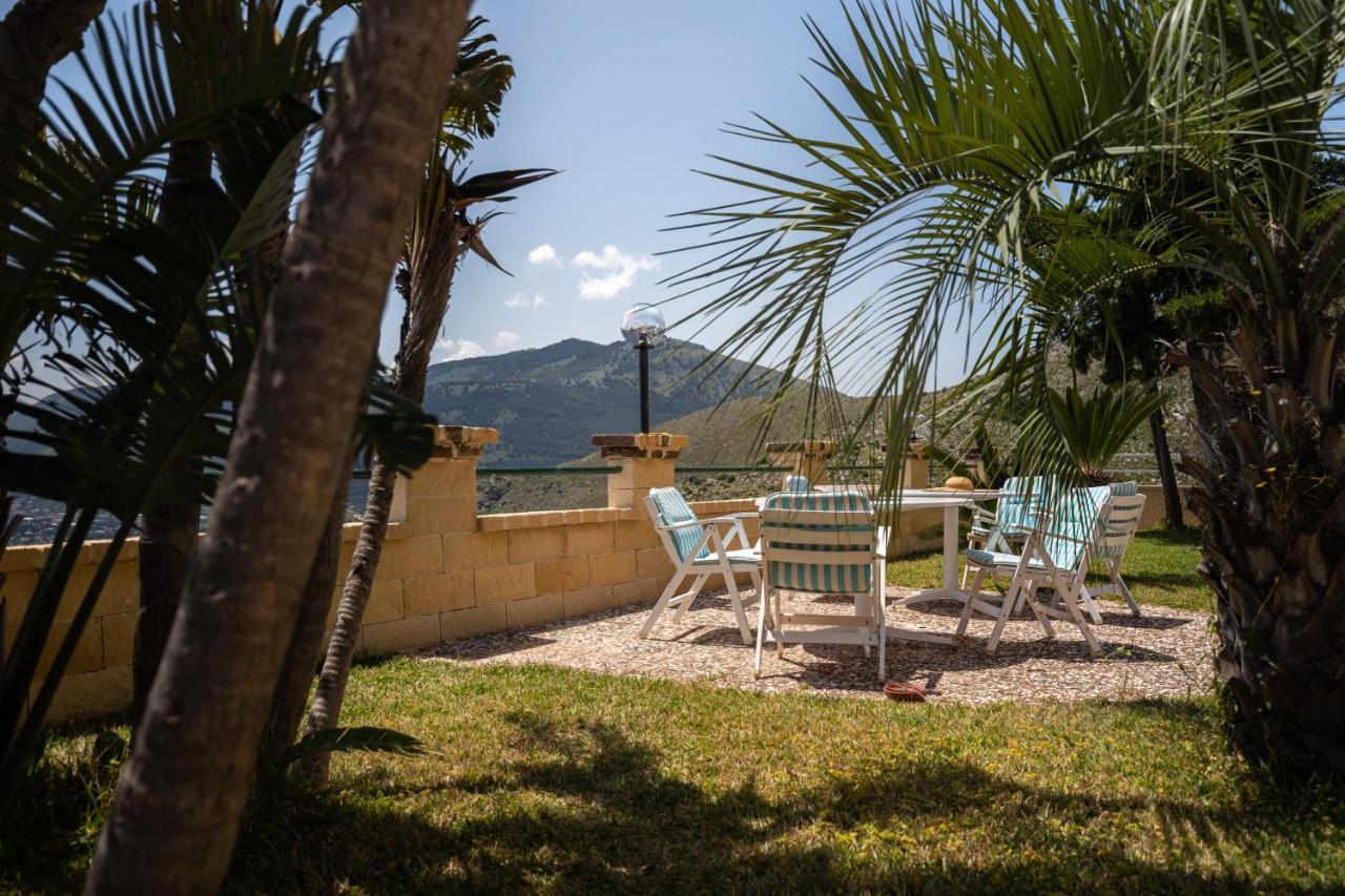 Vista Mare Con Piscina Privata A Mondello Villa Palermo