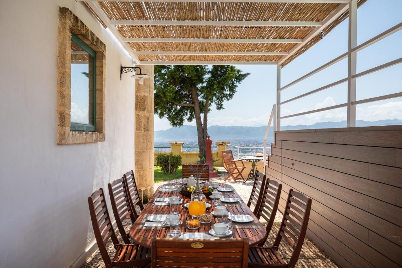 Villa Vista Mare Con Piscina Privata A Mondello