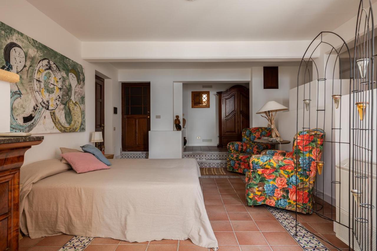 Vista Mare Con Piscina Privata A Mondello Palermo